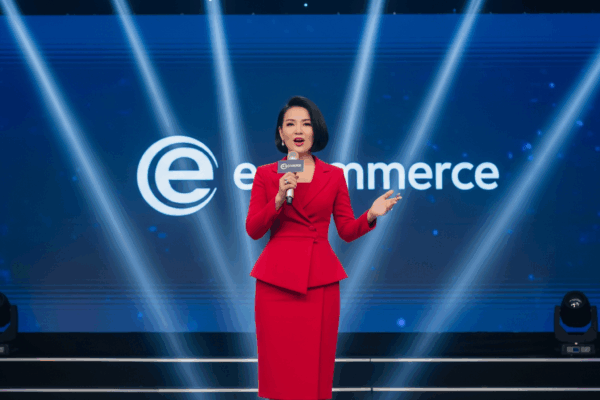 Tôi từng bị chê “ăn nói không có tố chất livestream” – 2 năm sau tôi là gương mặt quảng bá quốc gia cho sàn thương mại điện tử lớn nhất Đông Nam Á